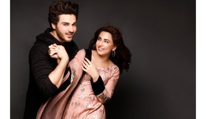 Ahsan Khan & Ushna Shah to Create Magic On-Screen in Bandhay Ek Dour Se