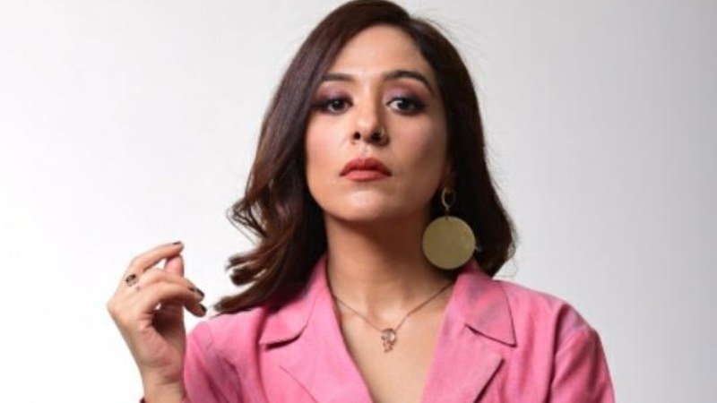 Yasra Rizvi lash out at Lux Style awards after Sonya’s statement