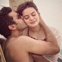 Minal Khan’s bold photos with her husband is letting people bash at her