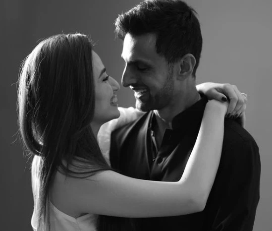 Sana Javed Gushes Over Shoaib Malik’s Photography Skills