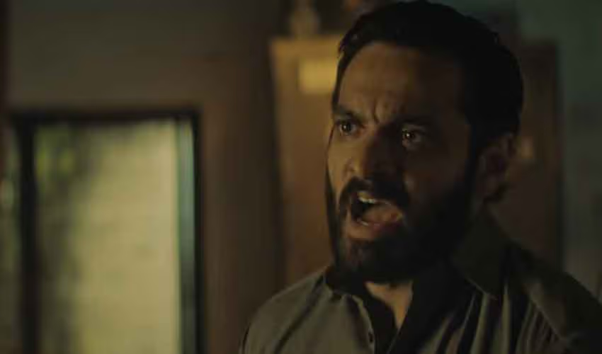 ‘Mitti De Baway’ Explores Caste, Honour and Social Hypocrisy Through Wahaj Ali and Mahira Khan’s Drama